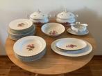 Servies met schalen Kaiser Porzellan Moos Rose, Antiek en Kunst, Antiek | Servies compleet, Ophalen