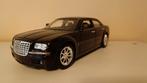 Chrysler 300 1:18 van Maisto, Hobby en Vrije tijd, Modelauto's | 1:18, Ophalen, Gebruikt, Auto, Maisto