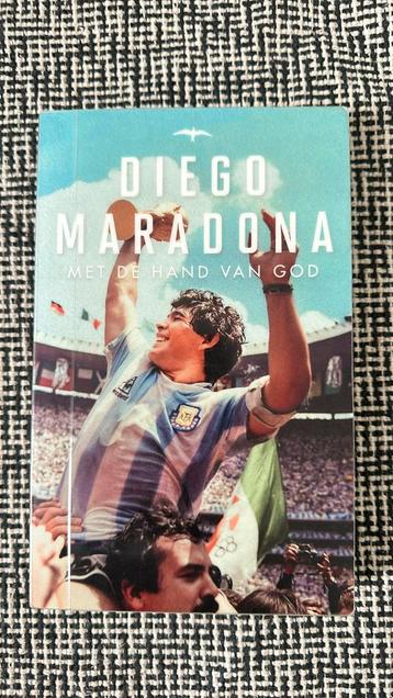 Diego Maradona - Met de hand van God beschikbaar voor biedingen