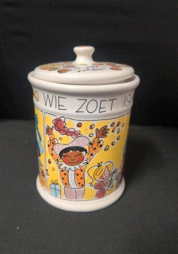 Blond Amsterdam Pepernoten pot Sint en Zwarte Piet  beschikbaar voor biedingen