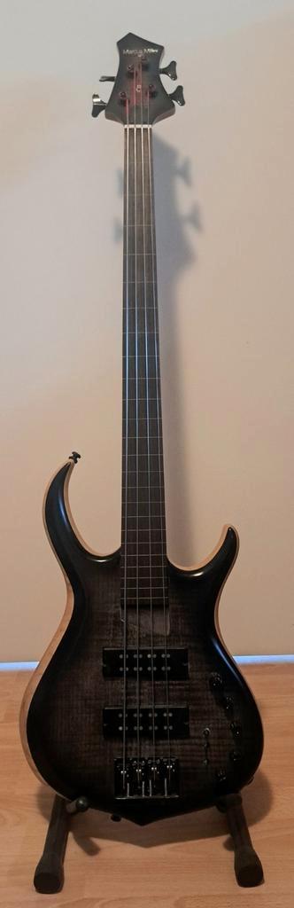 Sire Marcus Miller M7 fretless bass, Muziek en Instrumenten, Snaarinstrumenten | Gitaren | Bas, Zo goed als nieuw, Elektrisch