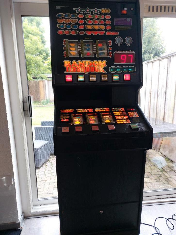 Royal Flashback uit 1996. (Gereviseerd), Verzamelen, Automaten | Gokkasten en Fruitautomaten, Gebruikt, Euro, Met sleutels, Ophalen