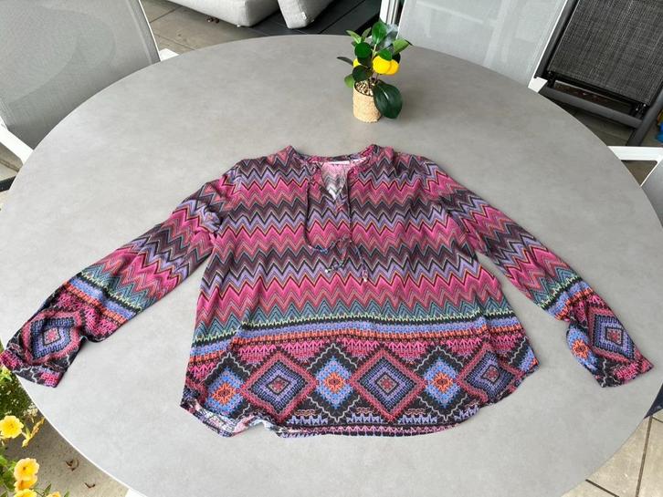 Paars/roze/oranje Emily van den Bergh blousje, maat 44, Kleding | Dames, Blouses en Tunieken, Zo goed als nieuw, Maat 42/44 (L)