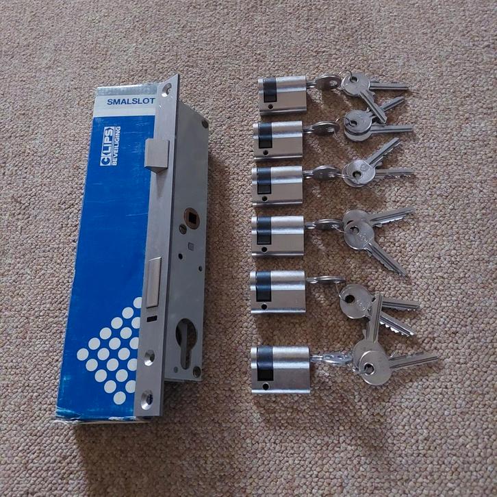 6 Halve Cilinders + Lips Dag en Nacht Slot, Doe-het-zelf en Verbouw, Hang- en Sluitwerk, Nieuw, Slot, IJzer, Ophalen of Verzenden