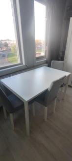 White table with 3 chairs., Ophalen, Gebruikt, 100 tot 150 cm, 50 tot 100 cm