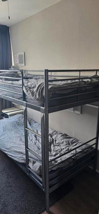 Metaal Stapel bed Svarta ikea beschikbaar voor biedingen
