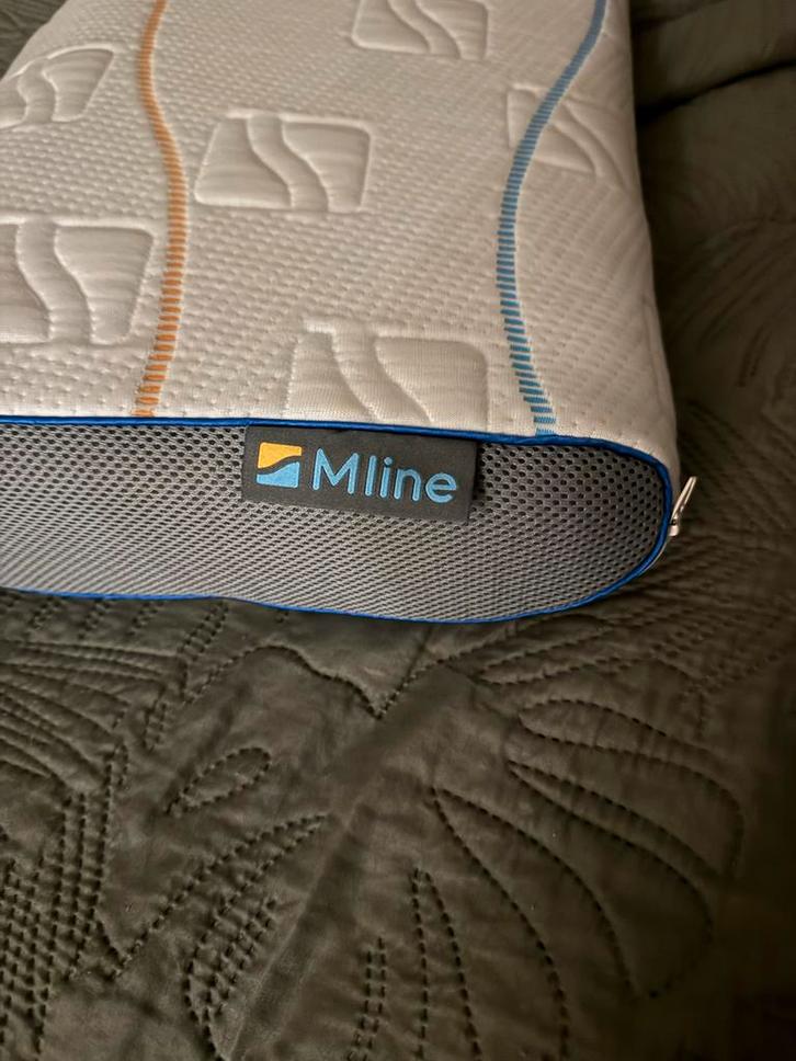 Mline kussen voor zijslaper - 5 jaar oud, Huis en Inrichting, Slaapkamer | Beddengoed, Gebruikt, Kussen, Eenpersoons, Overige kleuren