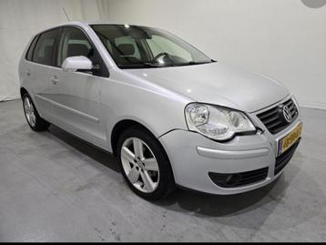 Volkswagen Polo 1.4-16V Comfortline AC 5,Drs LM 60Kw NAP beschikbaar voor biedingen