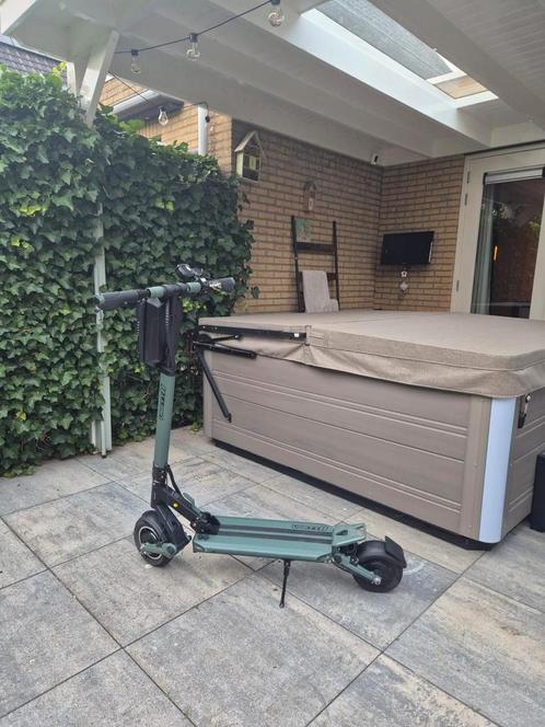 Vsett 8 e-step - 40 km/u, Fietsen en Brommers, Steps, Zo goed als nieuw, Elektrische step (E-scooter), Ophalen