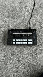 Roland MC-101 groovebox, Muziek en Instrumenten, Soundmodules, Ophalen of Verzenden, Zo goed als nieuw, Roland