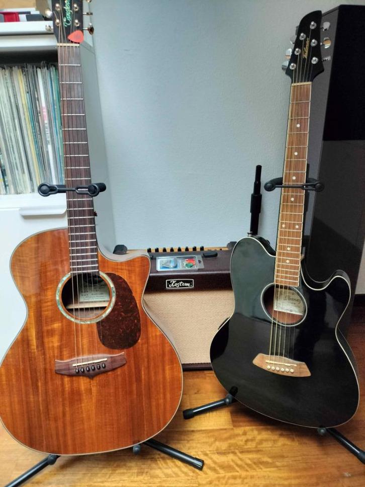 Gitaarsset: 2 gitaren + versterker + accessoires, Muziek en Instrumenten, Snaarinstrumenten | Gitaren | Akoestisch, Zo goed als nieuw