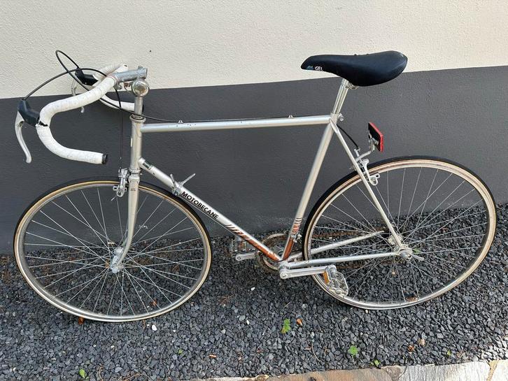 Vintage motobecane racefiets, Fietsen en Brommers, Fietsen | Oldtimers, Ophalen
