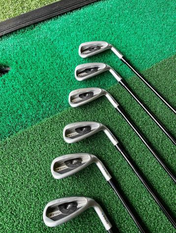 PING G400 ijzers (S, W, 9, 8, 7, 6) beschikbaar voor biedingen