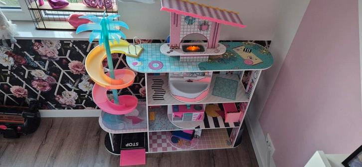 LOL Verrassingshuis, Vliegtuig, Camper, Auto + Poppen, Kinderen en Baby's, Speelgoed | Poppen, Gebruikt, Barbie, Ophalen