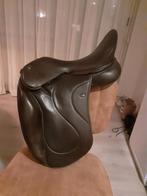 WOW dressuurzadel 17 inch donkerbruin (zo goed als nieuw), Dieren en Toebehoren, Paarden en Pony's | Zadels, Ophalen of Verzenden