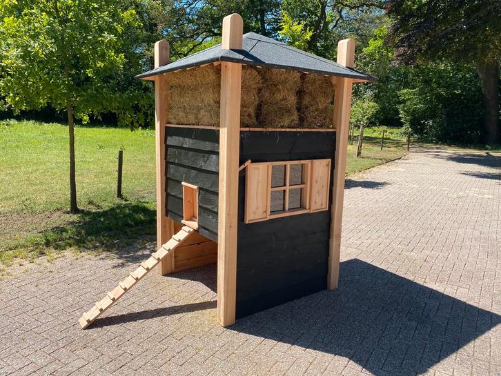 Douglas hooiberg kippenhok 140 x 140, Dieren en Toebehoren, Pluimvee | Toebehoren, Nieuw, Kippenhok of Kippenren, Ophalen