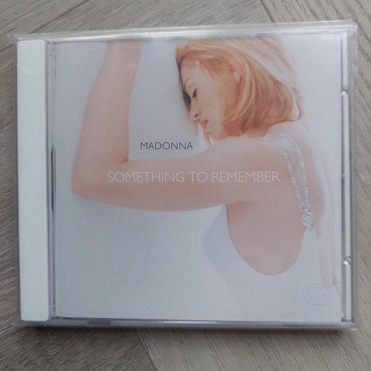 Compilation / CD / Madonna / Something To Remember, Cd's en Dvd's, Cd's | Pop, Zo goed als nieuw, 1980 tot 2000, Ophalen of Verzenden