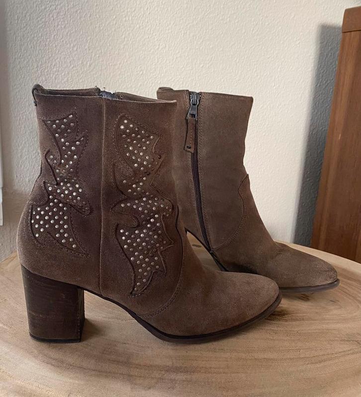 Notre-V suède enkellaarsjes - maat 39, Kleding | Dames, Schoenen, Gedragen, Lage of Enkellaarzen, Bruin, Ophalen of Verzenden