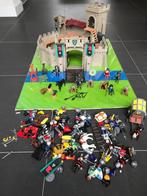 Playmobil Kasteel met Slotgracht en HEEL VEEL ridders etc., Ophalen of Verzenden, Gebruikt, Complete set