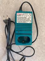 Makita oplader snellader DC7100, Ophalen of Verzenden, Gebruikt, Overige typen