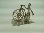 Zilver miniatuur man met antieke fiets Niekerk Schoonhoven, Verzenden, Zilver