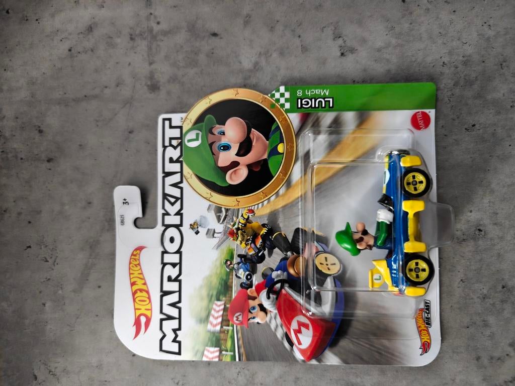 Luigi Mach 8 Hotwheels Mario Kart - Nieuw in Verpakking!, Hobby en Vrije tijd, Modelauto's | 1:18, Ophalen of Verzenden