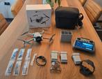 DJI Mini 4 Pro Fly More Combo (RC 2) met Smart Controller, Audio, Tv en Foto, Drones, Ophalen of Verzenden, Zo goed als nieuw