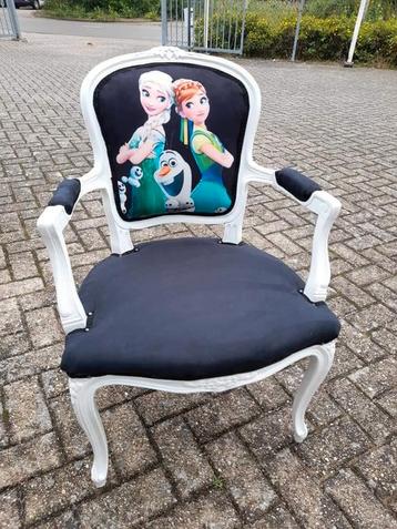 Dames fauteuile opnieuw gestoffeerd frozen  beschikbaar voor biedingen