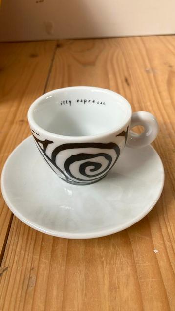Illy espresso kopje beschikbaar voor biedingen