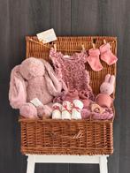 Kraamcadeau roze in mooie rietenmand, Ophalen of Verzenden, Nieuw