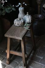 Sobere, houten kruk, bijzetter, bijzettafel, Nieuw, Ophalen of Verzenden, Info@jufbrocante.nl, Info@jufbrocante.nl