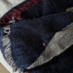 Prachtige warme wollen sjaal van Tommy Hilfiger, Nieuw, Ophalen of Verzenden, Sjaal