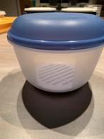 Tupperware slabol 2 liter met rooster, Huis en Inrichting, Keuken | Tupperware, Gebruikt, Tupperware, Tupperware, Bak of Kom