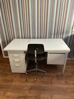 Bureau (moet weg), Ophalen