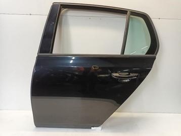 Portier links achter Volkswagen Golf beschikbaar voor biedingen