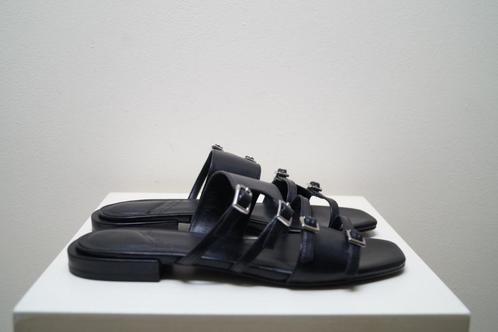 WHAT FOR Leren Slippertjes Maat 39, Kleding | Dames, Schoenen, Zo goed als nieuw, Sandalen of Muiltjes, Zwart, Verzenden
