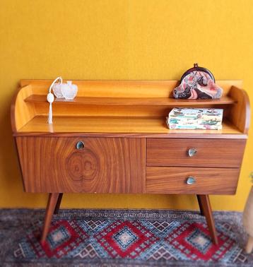 Vintage dressoir, wandkast, sideboard, kast, retro kastje beschikbaar voor biedingen