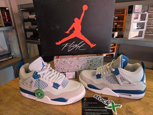 Nike Jordan 4 Retro Military blue - Maat 42, Kleding | Heren, Schoenen, Nieuw, Sneakers of Gympen, Wit, Ophalen of Verzenden