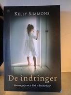 Kelly Simmons-de indringer (Z241-13), Ophalen of Verzenden, Zo goed als nieuw, Nederland
