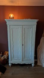 Oude witte biedermeier kast, Antiek en Kunst, Ophalen