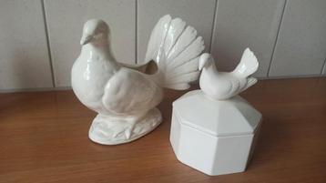 Duiven bloempot of bakje beschikbaar voor biedingen