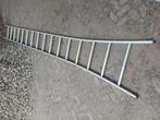 Aluminium ladder Solide, 4.2mtr lang, Doe-het-zelf en Verbouw, Ophalen, Gebruikt, 4 meter of meer