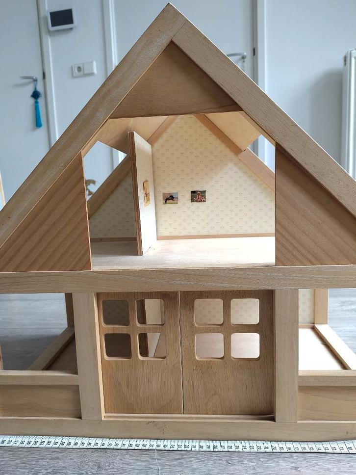 Echte houten poppenhuis (leuk voor de Sint en kerst), Kinderen en Baby's, Speelgoed | Poppen, Gebruikt, Overige typen, Ophalen of Verzenden