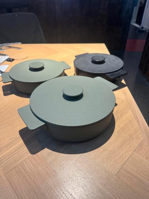 Serax Surface by Sergio Herman - Gietijzeren pannen, Huis en Inrichting, Keuken | Potten en Pannen, Zo goed als nieuw, Koekenpan of Braadpan