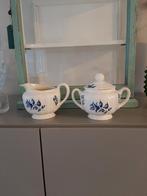 Petrus Regout Bouquet Bleu Melk en Suiker Set, Huis en Inrichting, Keuken | Servies, Ophalen, Gebruikt, Overige typen, Overige stijlen