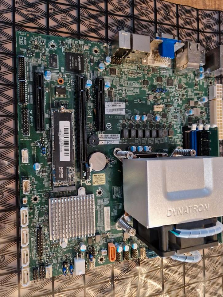 Supermicro X11SCZ-F Intel C246 LGA 1151, Computers en Software, Moederborden, Gebruikt, Intel, DDR4, Ophalen of Verzenden
