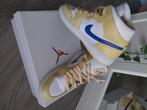 Air Jordan 1 mid, Ophalen of Verzenden, Zo goed als nieuw, Nike, Sportschoenen