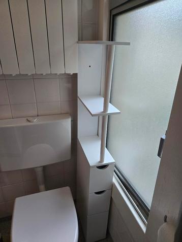 Badkamer meubel - smal kastje voor in badkamer -  beschikbaar voor biedingen