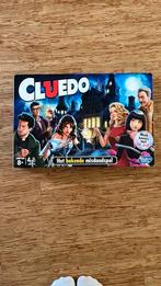 Cluedo nieuwere versie, Hobby en Vrije tijd, Gezelschapsspellen | Bordspellen, Een of twee spelers, Ophalen of Verzenden, Zo goed als nieuw