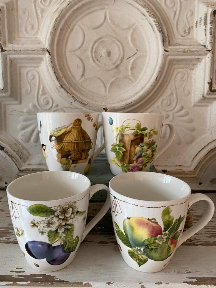 4 x XL bekers Marjolein Bastin vogels en fruit, Huis en Inrichting, Keuken | Servies, Zo goed als nieuw, Kop(pen) en/of Schotel(s)